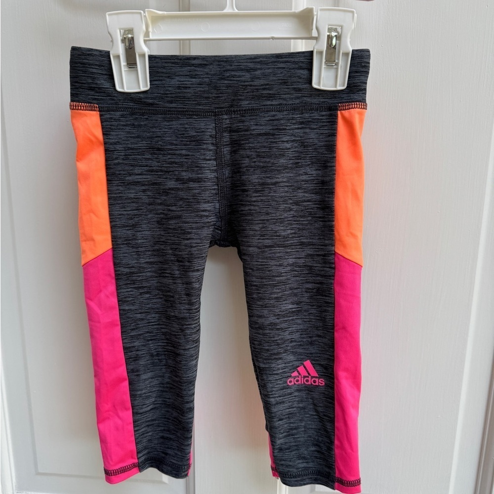 NWOT Adidas 3T Girls Colorblock Capri Leggings - Charcoal, Pink, and Orange